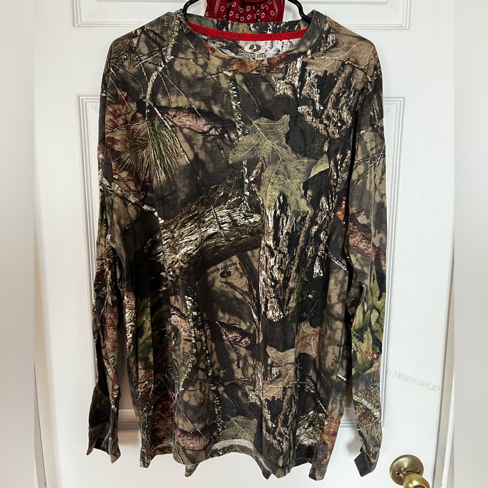 Mossy Oak Green and Brown Camo Longsleeve Oversized Crewneck Tee